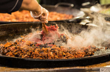 Un mélange de culture, paella et spa dans un hôtel d'avant-garde à Valence.