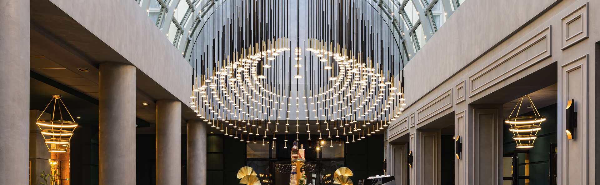 Hotel Le Louis, Versailles Château - MGallery - 4267-01.jpg