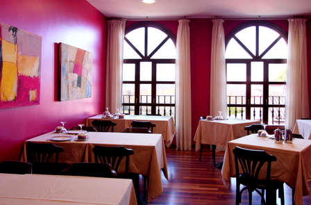 Romantisch verblijf met diner geserveerd in de kamer en bezoek aan wijnkelder in La Rioja