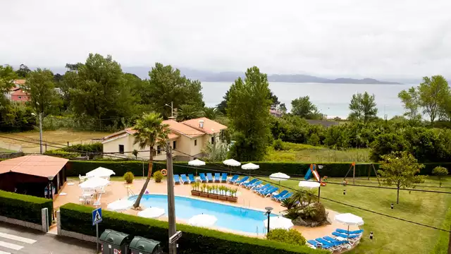 Descubre Galicia con crucero en barco a la Isla de Ons