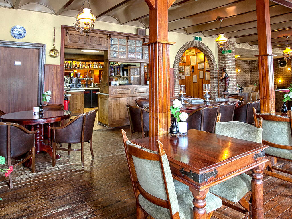 Détendez-vous dans un hôtel de campagne situé dans la magnifique campagne de Drenthe. - 4* - 5