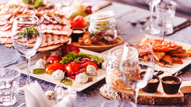 Escapada con Cena gastronómica cerca de Pamplona