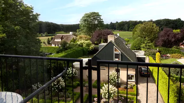 Le confort d'une chambre avec terrasse aux Pays-Bas