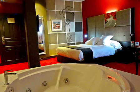 Escapada con Jacuzzi en la habitación y desayuno en Suances