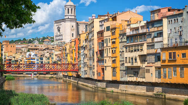 Escapada para dos en un entorno tranquilo de Girona
