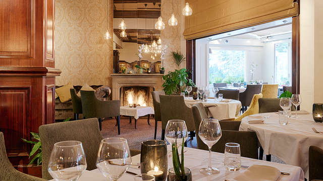 Relájate en un hotel de lujo y descubre la histórica ciudad de Brujas