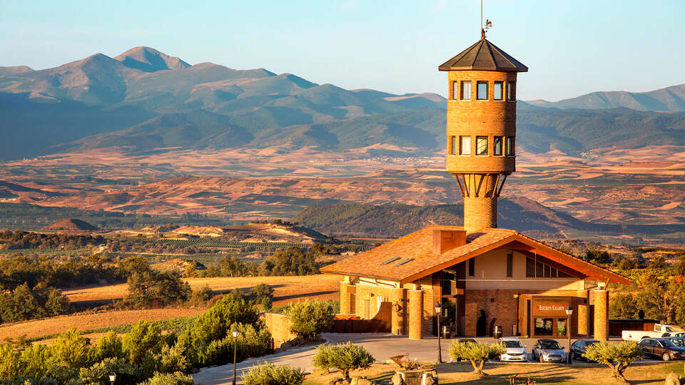 Escapada enoturistica en hotel con encanto con visita a bodega y cata