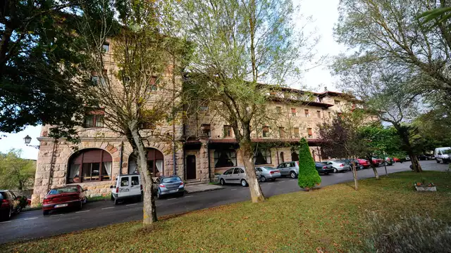 Mezza pensione e accesso al Circuito Termale ogni giorno sulle rive del bacino artificiale dell'Ebro
