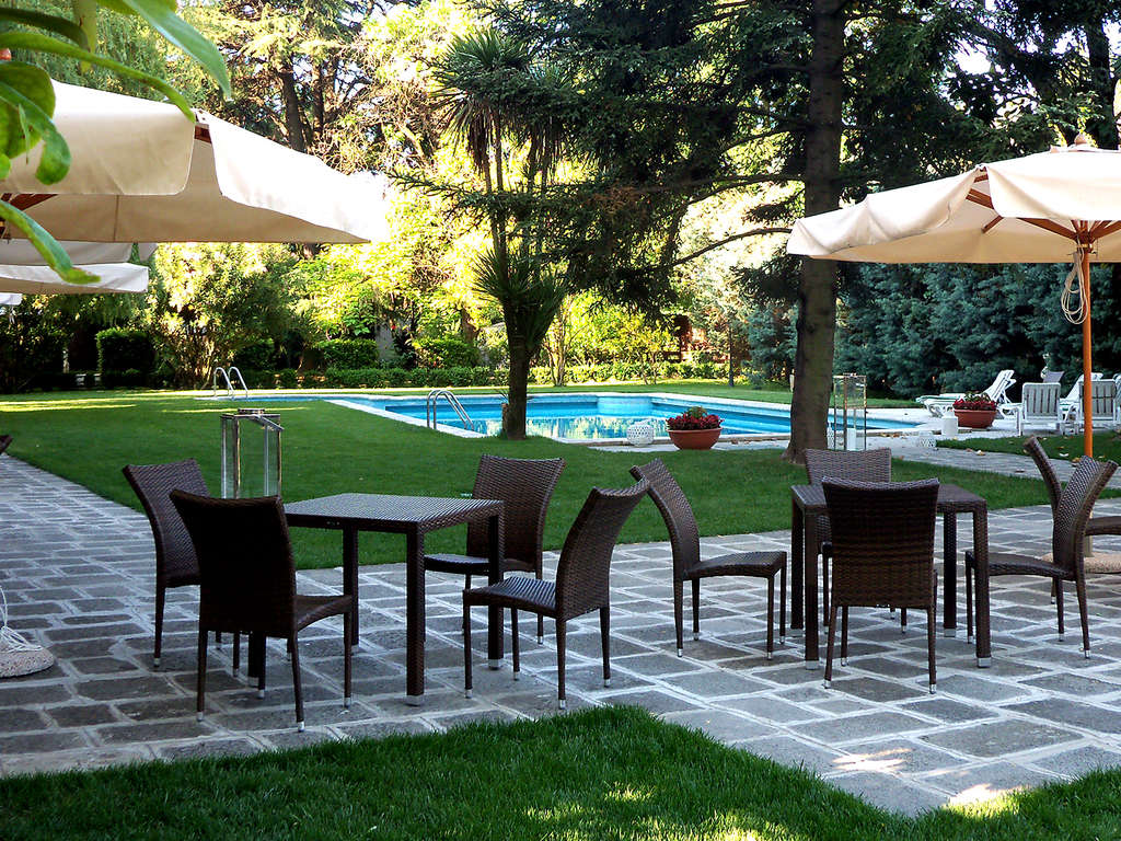 Hôtel À Monselice, À Une Heure De Venise : Oasis De Paix Avec Petit Déjeuner Et Piscine Extérieure - 4* (ref 15949)