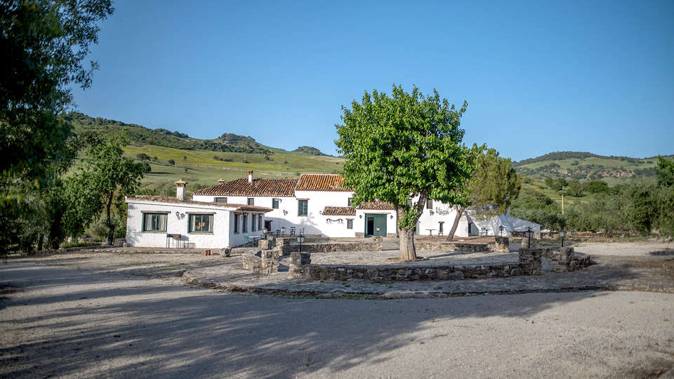 Hotel El Horcajo - Edit_Front5.jpg