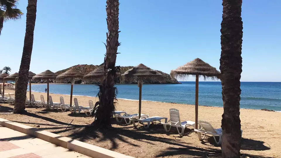 Escapada en primera linea de mar con salida directa a la Playa en la Bahia de Mazarron