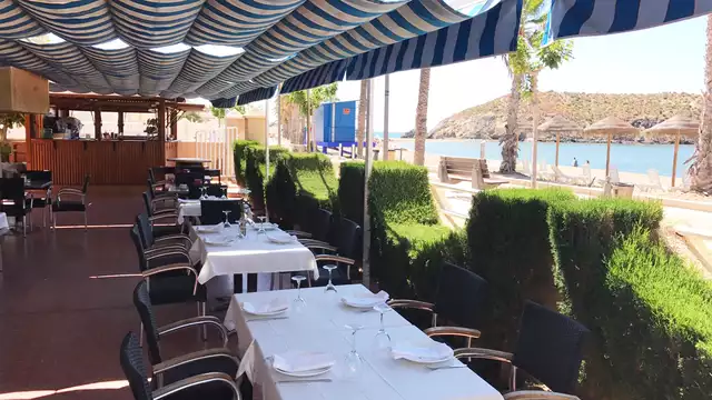 Séjournez face à la Méditerranée dans la baie de Mazarrón