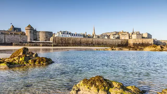 Appartement vue mer à Saint Malo avec accès à l'espace détente