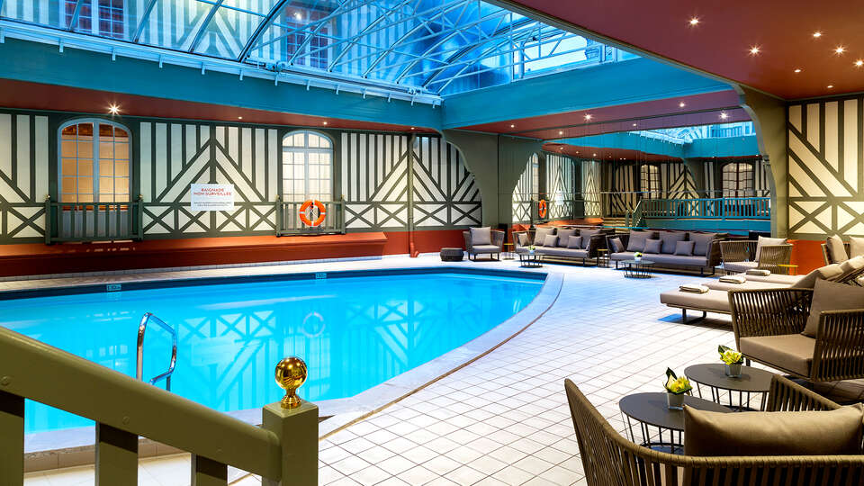 Sejour detente dans un magnifique hotel au caractere normand a m de la plage