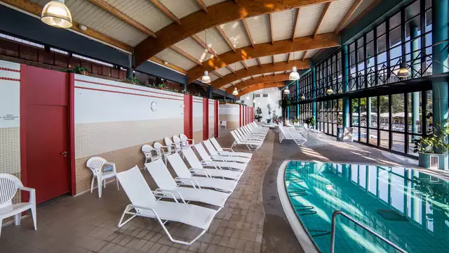 Gastronomía & Relax: Escapada con cena  y acceso a las piscinas termales