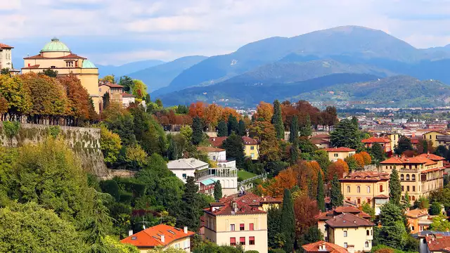 Alójate en una suite en las montañas cerca de Bérgamo, en pareja o con la familia