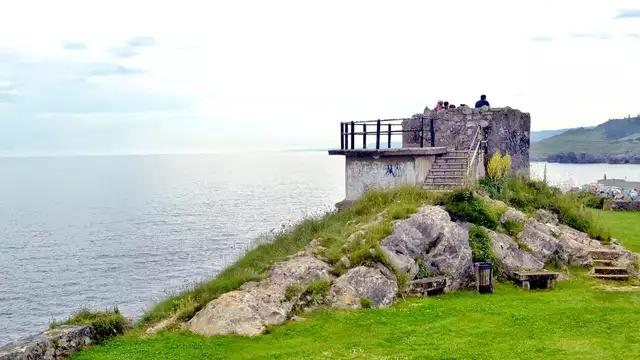 Escapada Familiar en la Costa Asturiana en Media Pensión