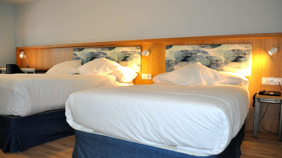 Hotel Celanova - Edit_Room16.jpg