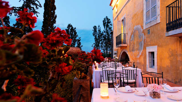 Experiencia Gastronómica: cena con maridaje en La Boella con visita al molino y cata de aceites
