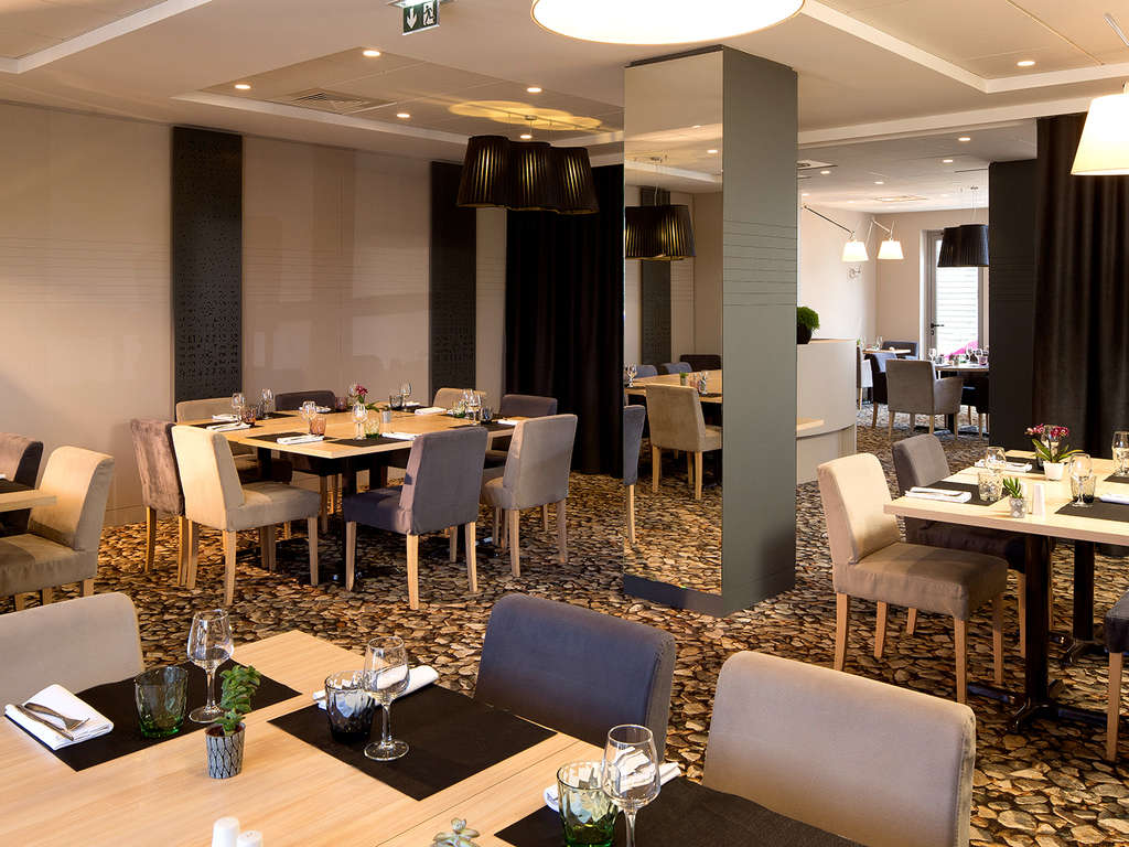 Visitez la belle ville de Rennes en chambre Deluxe - 4* - 6