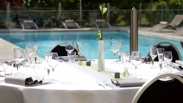 Relajación en Grasse con acceso a sauna y jacuzzi y masaje de 30 minutos