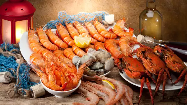 Escapada romántica con mariscada y acceso a zona relax en Isla