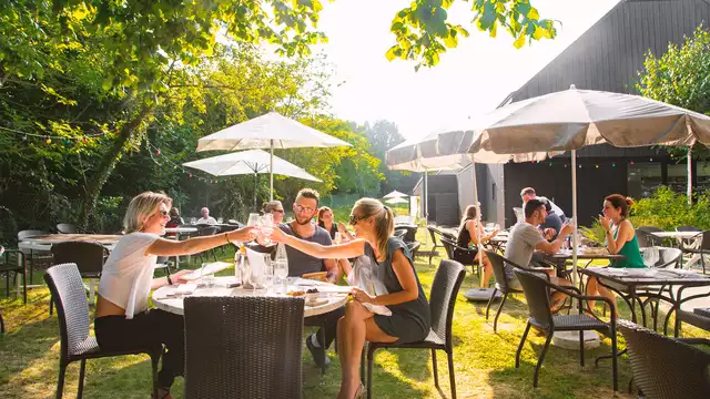Échappée verte avec spa, massage et dîner surplombant la Seine