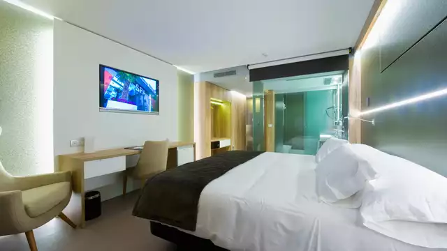 Ontspanning in een 4* hotel met toegang tot de spa en een cocktail in Binefar