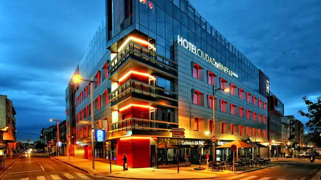 Ontspanning in een 4* hotel met toegang tot de spa en een cocktail in Binefar
