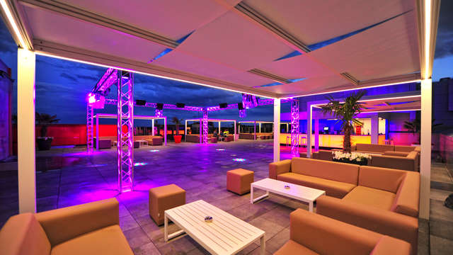 Escapada para dos con cena spa y decoracion romantica en Binefar Inolvidable