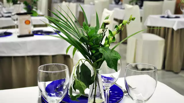 Escapada romántica en Córdoba en habitación Suite con media pensión y parking incluido