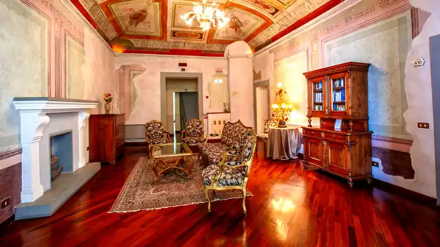 Splendido soggiorno in un palazzo del '300 nel centro storico di Perugia