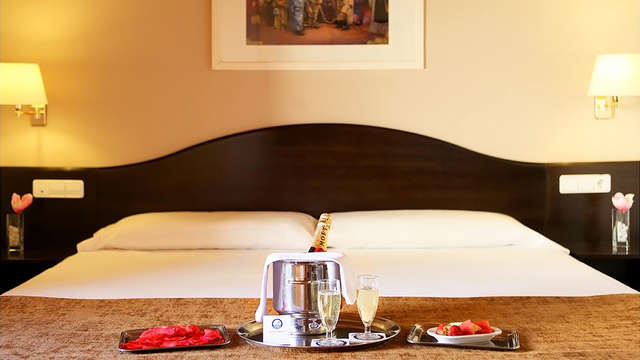 Escapada romántica en Biar con cena típica, cava y bombones