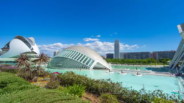 Eally booking discount: boek nu je zomervakantie in Paterna