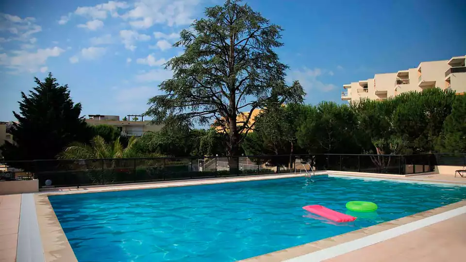 Sejour en appartement avec sauna et hammam en illimite a Cagnes-sur-Mer jusqu a personnes