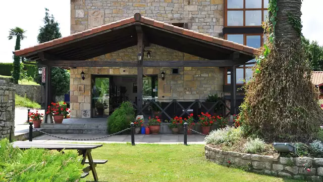 Escapada gastronomica con Chuleton de Buey a la piedra en Suances