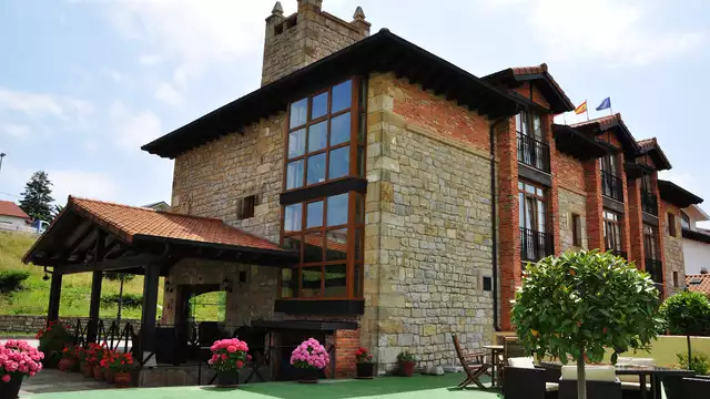 Escapada gastronomica con Chuleton de Buey a la piedra en Suances