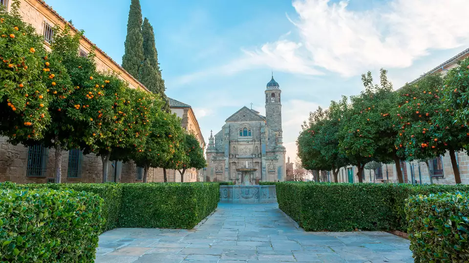 Escapada con desayuno y cava en el centro de Ubeda en una encantadora mansion del siglo XVI