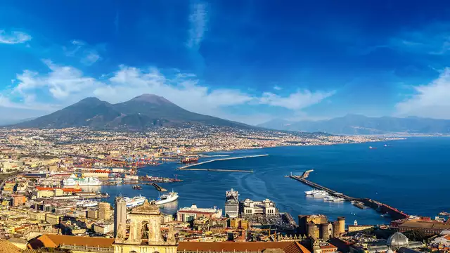 Weekend tra i vicoli di Napoli con colazione inclusa