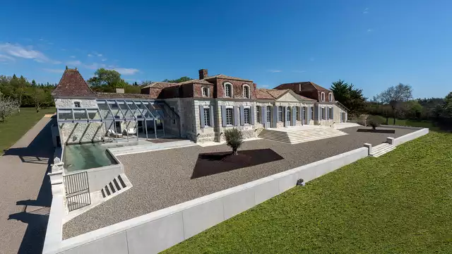 Cambia de ambientes en un castillo del siglo XV, cerca de Burdeos