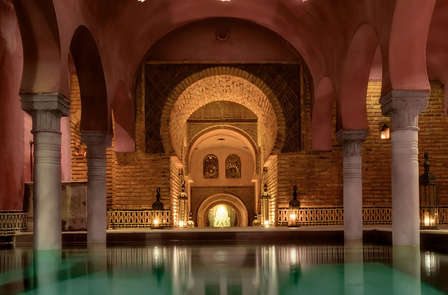 Week-end détente avec accès au hammam et touche de romantisme dans un palais du XVIème siècle à Grenade