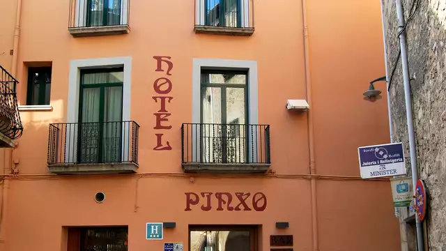 Descubre Santa Coloma de Farners en un acogedor hotel y cena típica catalana