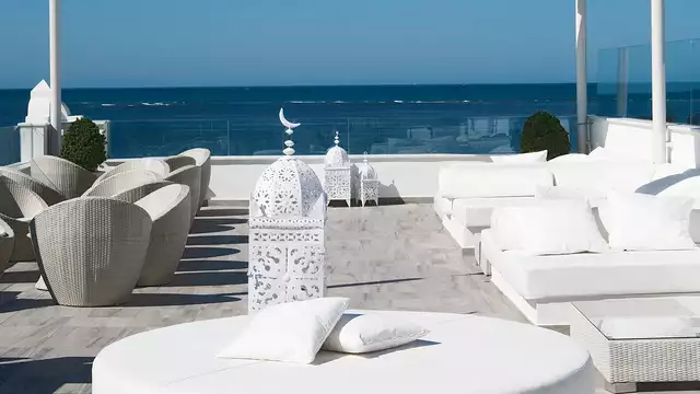 Fuga in famiglia a Rota: con colazione inclusa a due passi dalla spiaggia