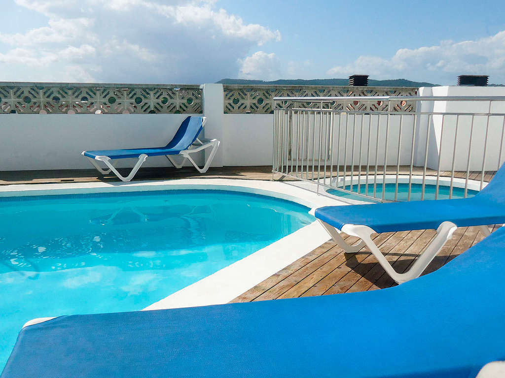 Week-end avec accès au bains à remous extérieur à Lloret de Mar - 4* - 2
