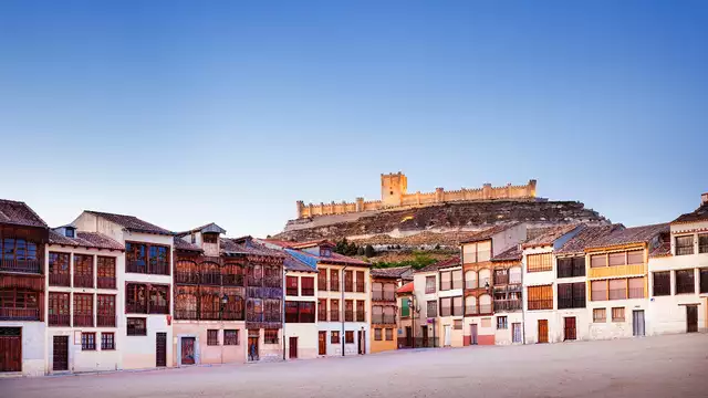 Escapada rural con cata de vinos y degustación de productos de la tierra