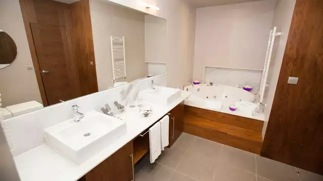Escapada Premium con jacuzzi privado en la habitación y acceso al spa
