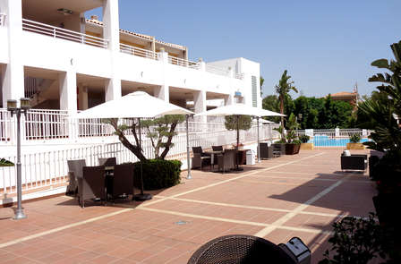 Déconnexion près la mer dans une station balnéaire de La Núcia avec cava et départ tardif