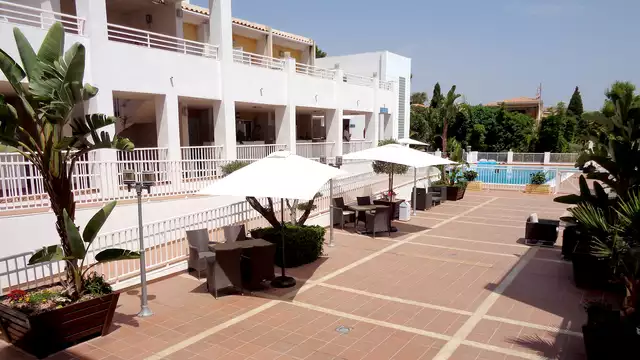 Aventura en Terra Natura en un apartamento en la Costa Blanca