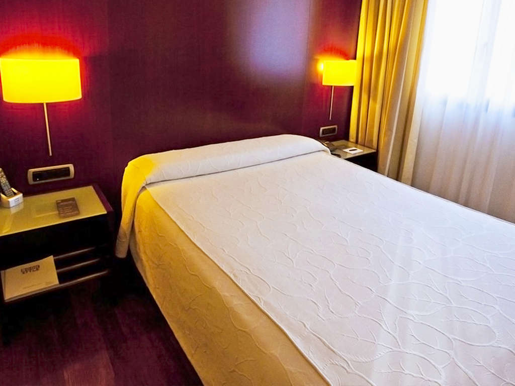Découvrez Barcelone avec petit-déjeuner inclus et entrée au Casino - 4* - 12