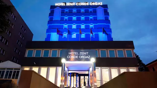 Escapada en pareja con desayuno y salida tardía en un exclusivo hotel de Madrid
